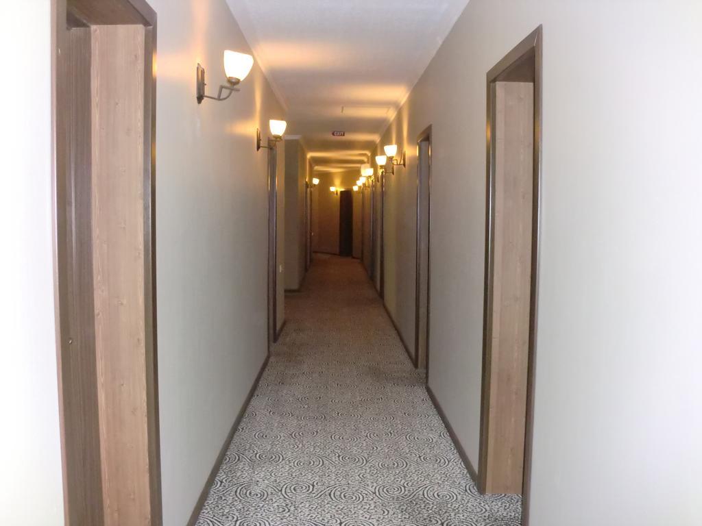 Hotel Cristal Palace Tbilisi Exterior photo